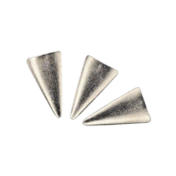 Triangular metal plaque